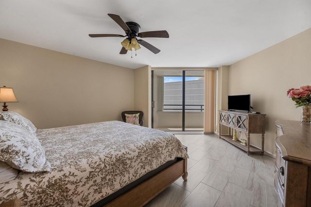 3560 S OCEAN Boulevard 607, South Palm Beach, FL 33480