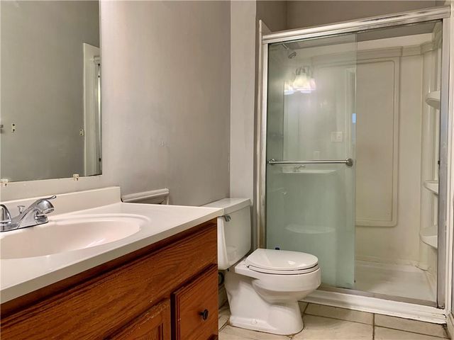 6008 E 129th Street, Grandview, MO 64030