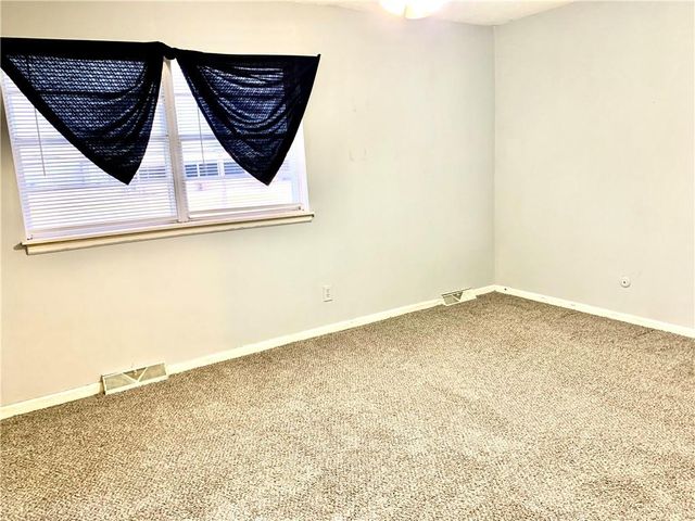 6008 E 129th Street, Grandview, MO 64030