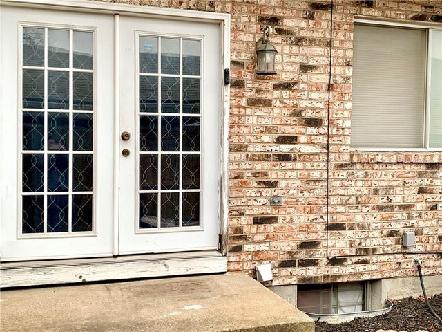 6008 E 129th Street, Grandview, MO 64030