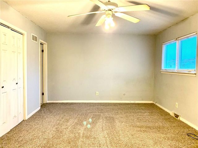 6008 E 129th Street, Grandview, MO 64030