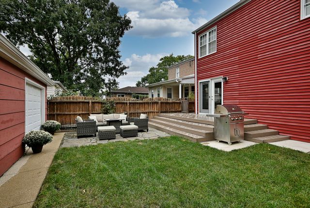 2216 N 76th Court, Elmwood Park, IL 60707