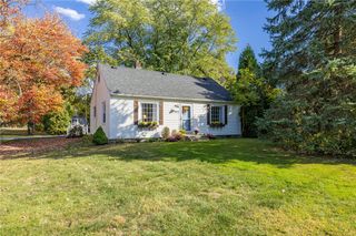 1986 Five Mile Line Road, Penfield, NY 14526