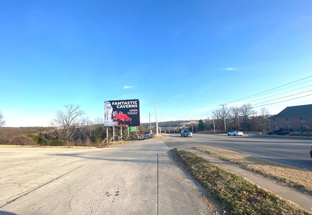 2534 Shepherd Of The Hills Expressway, Branson, MO 65616