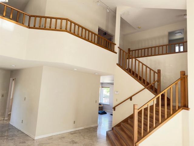10 live Oak, Pittsburg, CA 94565