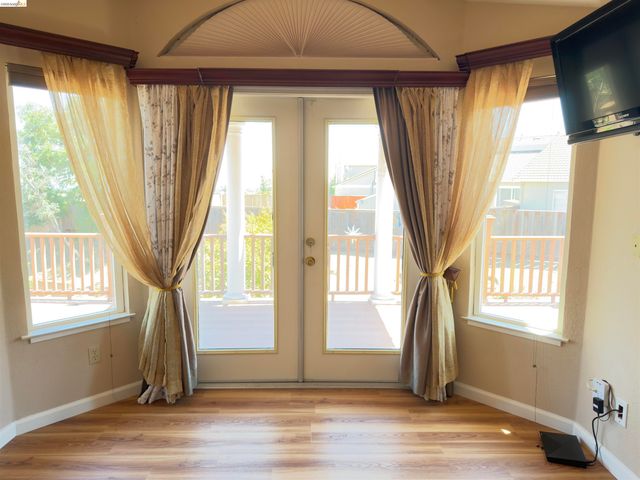 10 live Oak, Pittsburg, CA 94565