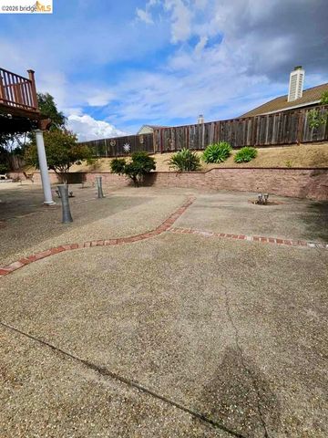 10 live Oak, Pittsburg, CA 94565