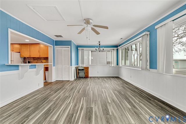 494 Marine Dr, Dunnsville, VA 22454