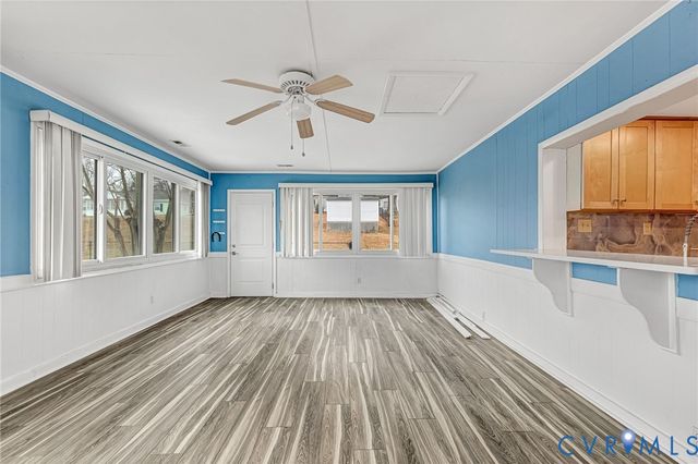 494 Marine Dr, Dunnsville, VA 22454