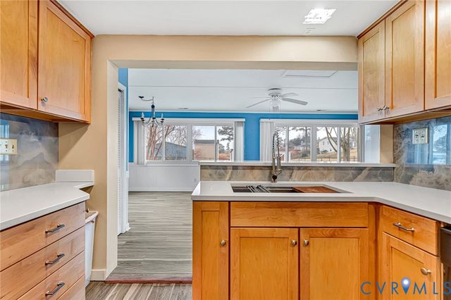 494 Marine Dr, Dunnsville, VA 22454