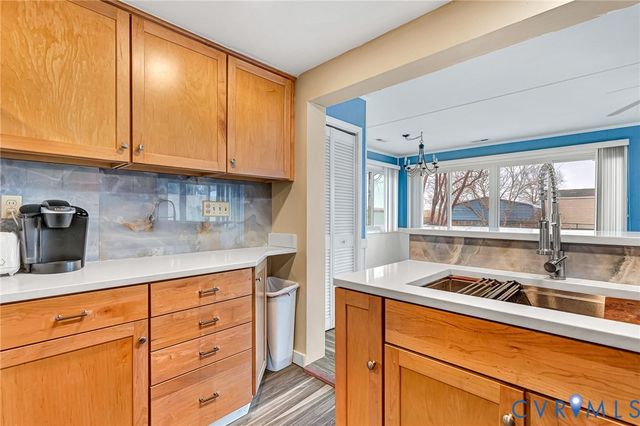 494 Marine Dr, Dunnsville, VA 22454