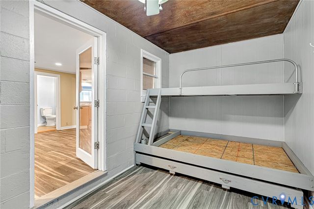 494 Marine Dr, Dunnsville, VA 22454