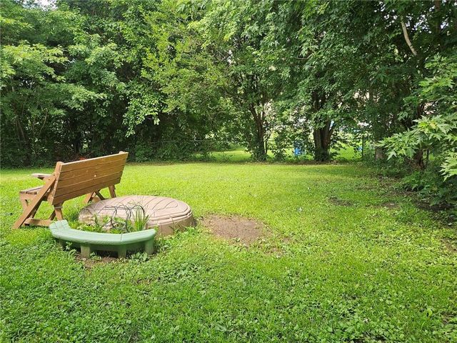 7014 Sobbie Road, Pleasant Valley, MO 64068