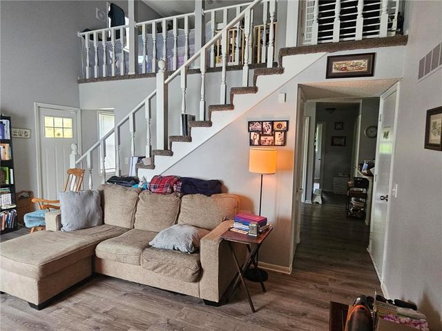 7014 Sobbie Road, Pleasant Valley, MO 64068