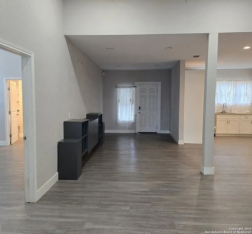 614 Cumberland, San Antonio, TX 78204