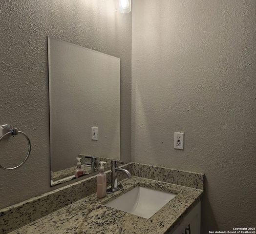 614 Cumberland, San Antonio, TX 78204