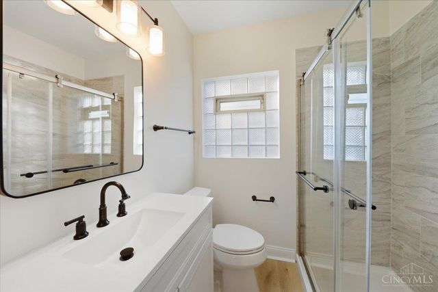 6123 Cambridge Avenue, Cincinnati, OH 45230