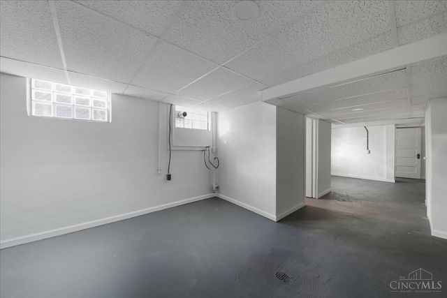 6123 Cambridge Avenue, Cincinnati, OH 45230