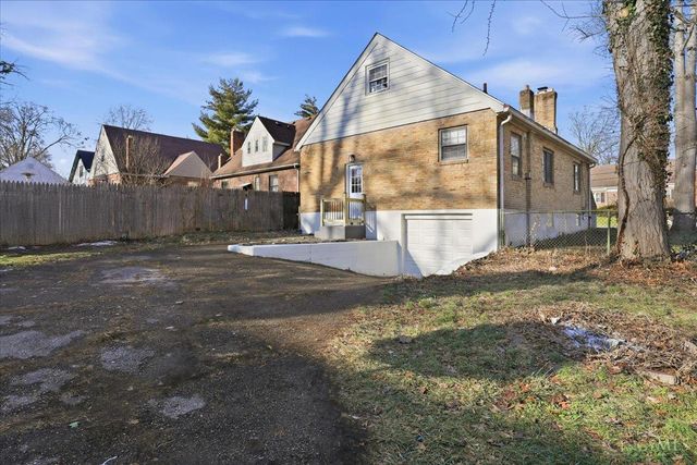 6123 Cambridge Avenue, Cincinnati, OH 45230