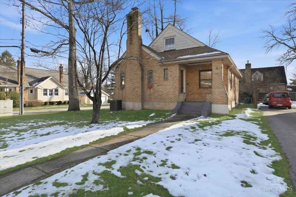 6123 Cambridge Avenue, Cincinnati, OH 45230