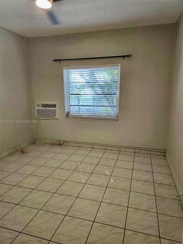 215 30th Street 2, Miami Beach, FL 33140