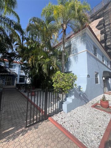 215 30th Street 2, Miami Beach, FL 33140