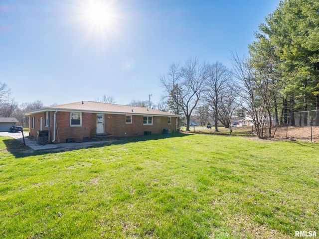 135 GLENVIEW Avenue, East Peoria, IL 61611