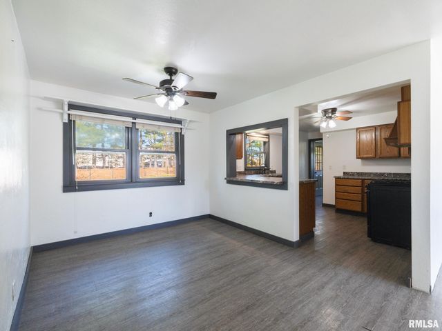 135 GLENVIEW Avenue, East Peoria, IL 61611