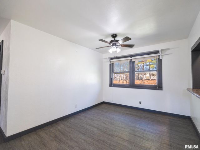 135 GLENVIEW Avenue, East Peoria, IL 61611