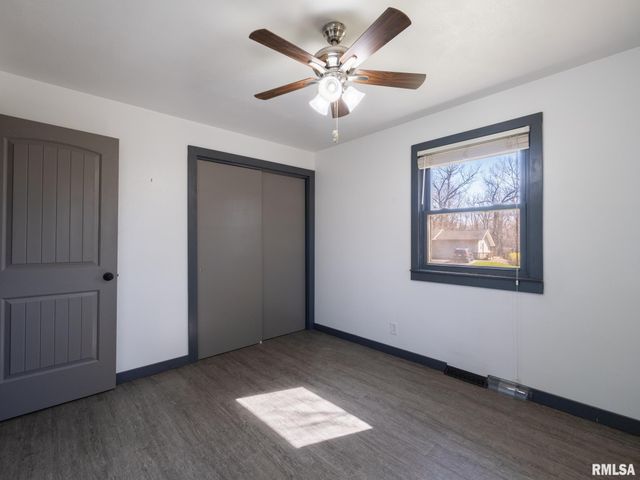 135 GLENVIEW Avenue, East Peoria, IL 61611