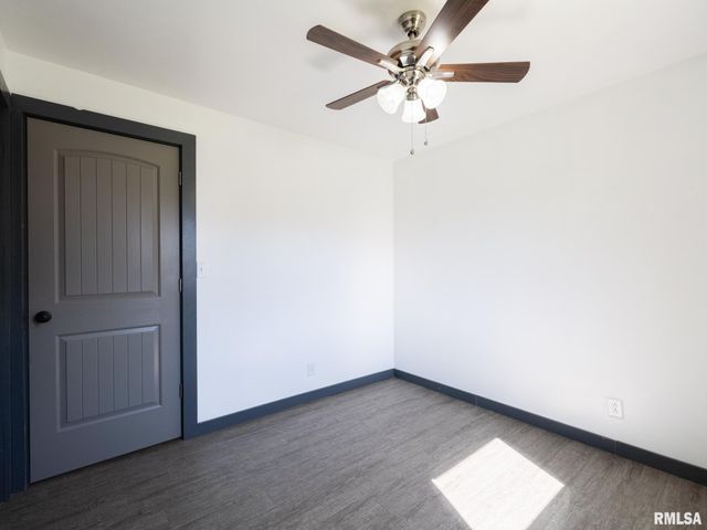 135 GLENVIEW Avenue, East Peoria, IL 61611