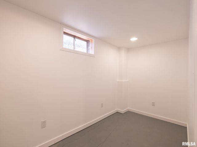 135 GLENVIEW Avenue, East Peoria, IL 61611