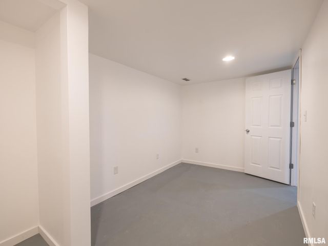 135 GLENVIEW Avenue, East Peoria, IL 61611