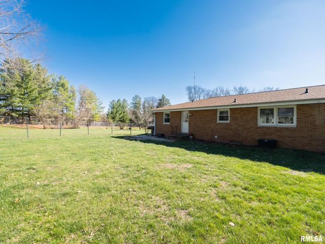 135 GLENVIEW Avenue, East Peoria, IL 61611