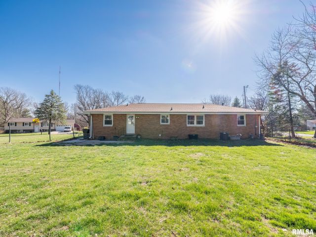 135 GLENVIEW Avenue, East Peoria, IL 61611