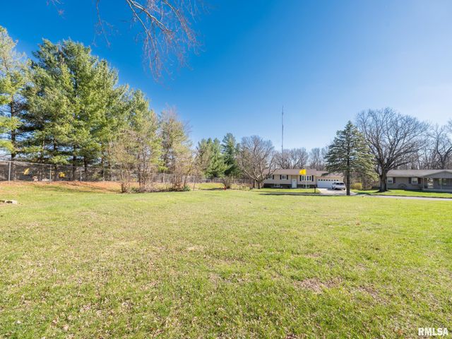 135 GLENVIEW Avenue, East Peoria, IL 61611