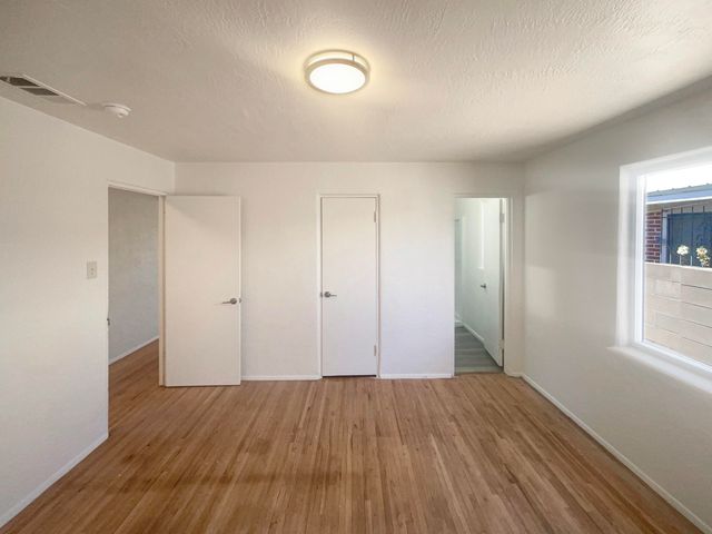 916 DAKOTA Street SE, Albuquerque, NM 87108