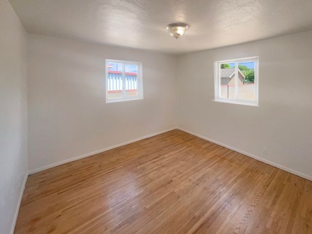916 DAKOTA Street SE, Albuquerque, NM 87108