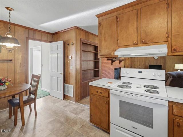 1006 Cuscowilla, Cary, NC 27511