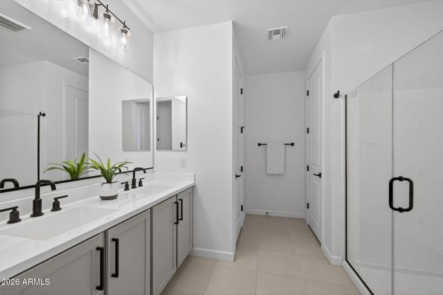 9841 E SATELLITE Drive, Mesa, AZ 85212