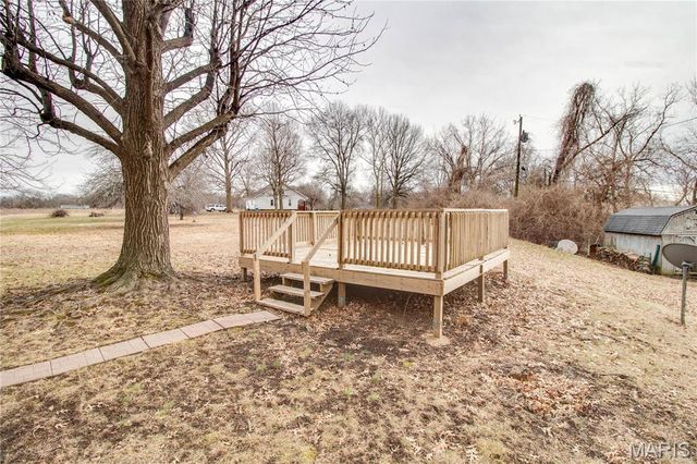 429 Oak Street, East Alton, IL 62024
