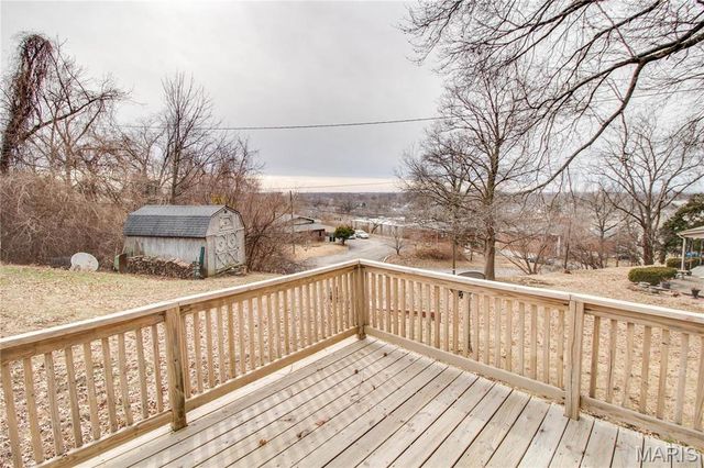 429 Oak Street, East Alton, IL 62024