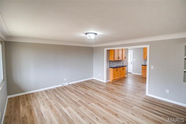 429 Oak Street, East Alton, IL 62024