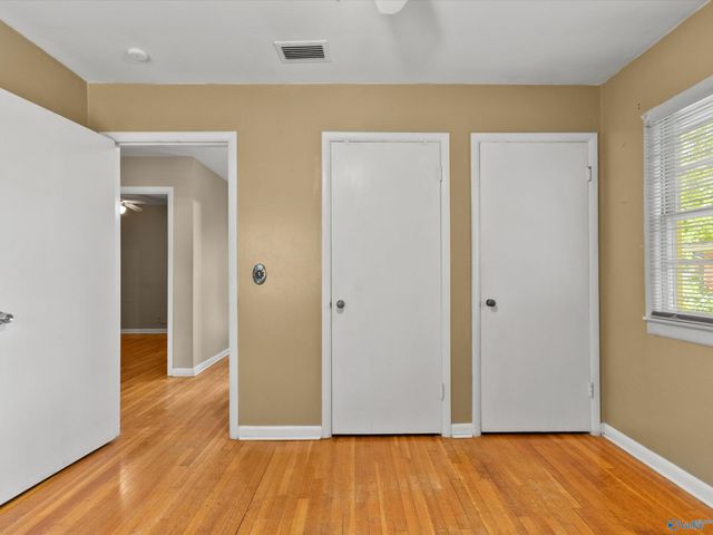 908 Speake Road NW, Huntsville, AL 35816