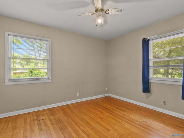 908 Speake Road NW, Huntsville, AL 35816