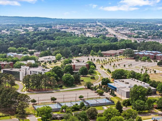 908 Speake Road NW, Huntsville, AL 35816