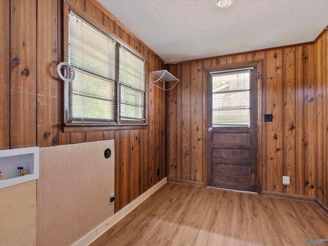 908 Speake Road NW, Huntsville, AL 35816