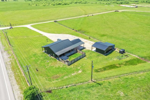 6384 US HWY 281 S, Jacksboro, TX 76458