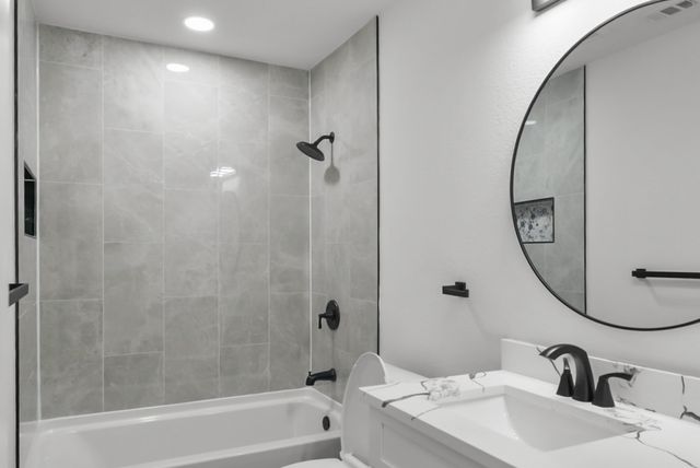 923 Short Line Boulevard, Midlothian, TX 76065