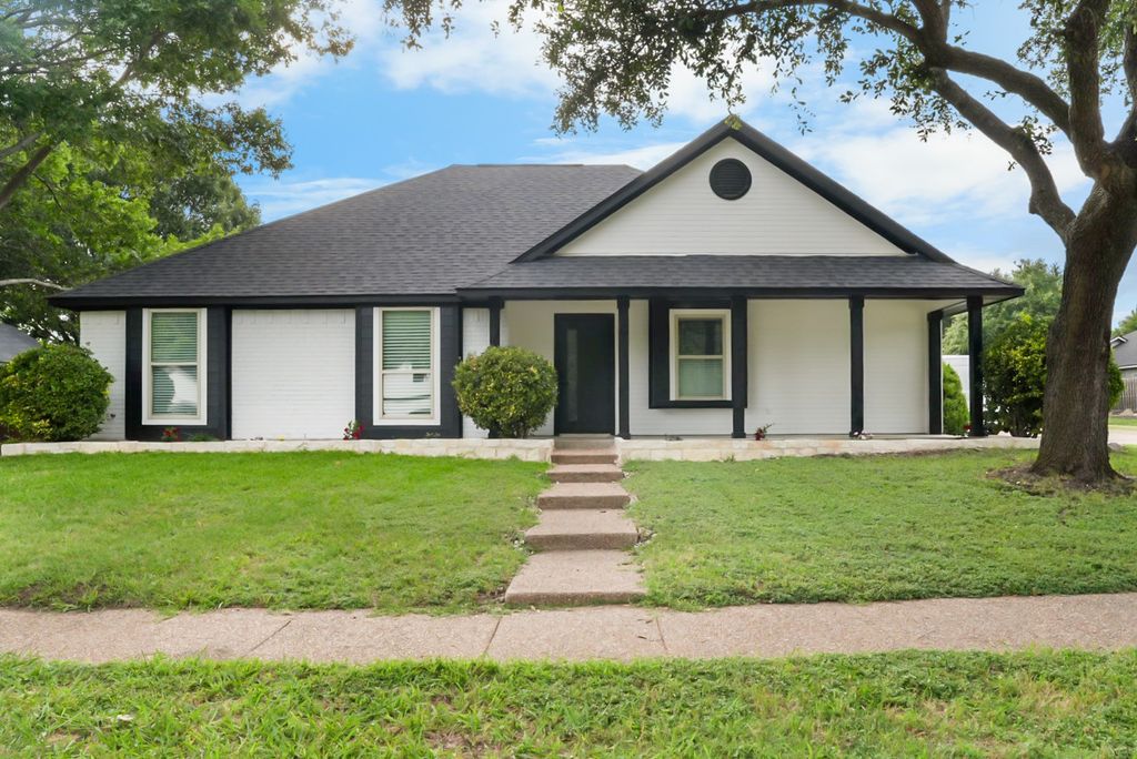 923 Short Line Boulevard, Midlothian, TX 76065